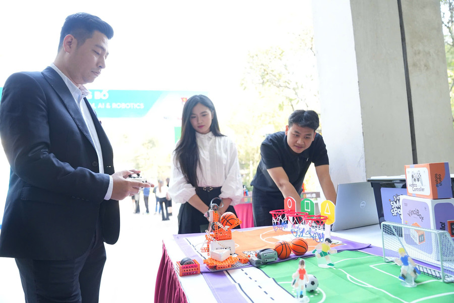 Sang tao cua hoc sinh ve STEM, AI la nen mong kien tao tuong lai cho dat nuoc. Anh:BTC
