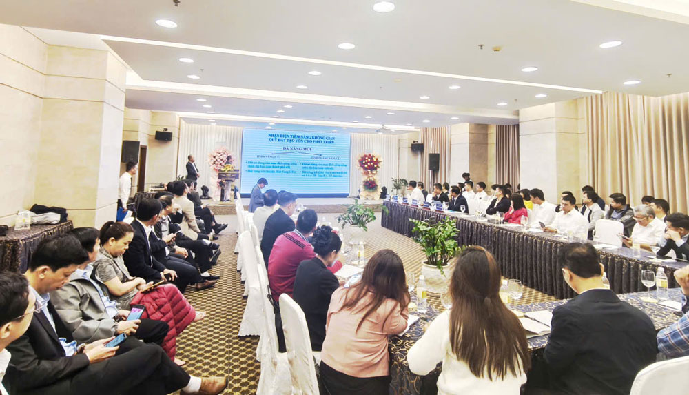 Toan canh Toa dam. Anh: Tuong Minh