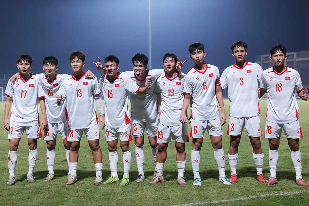 U-17ベトナム代表がU-17アジア選手権2026予選グループCで引き続き首位。写真:ミン・ダン