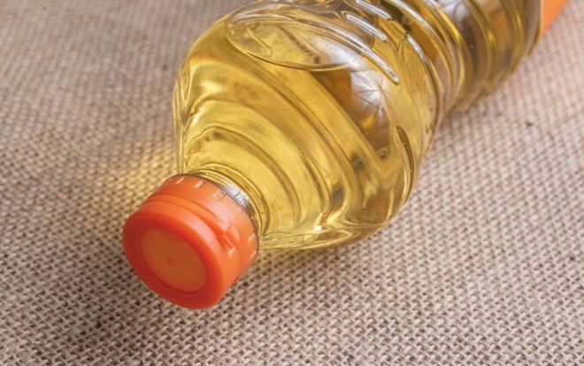 온 가족의 건강에 좋은 식물성 기름 선택 방법. 사진: Thuy Duong