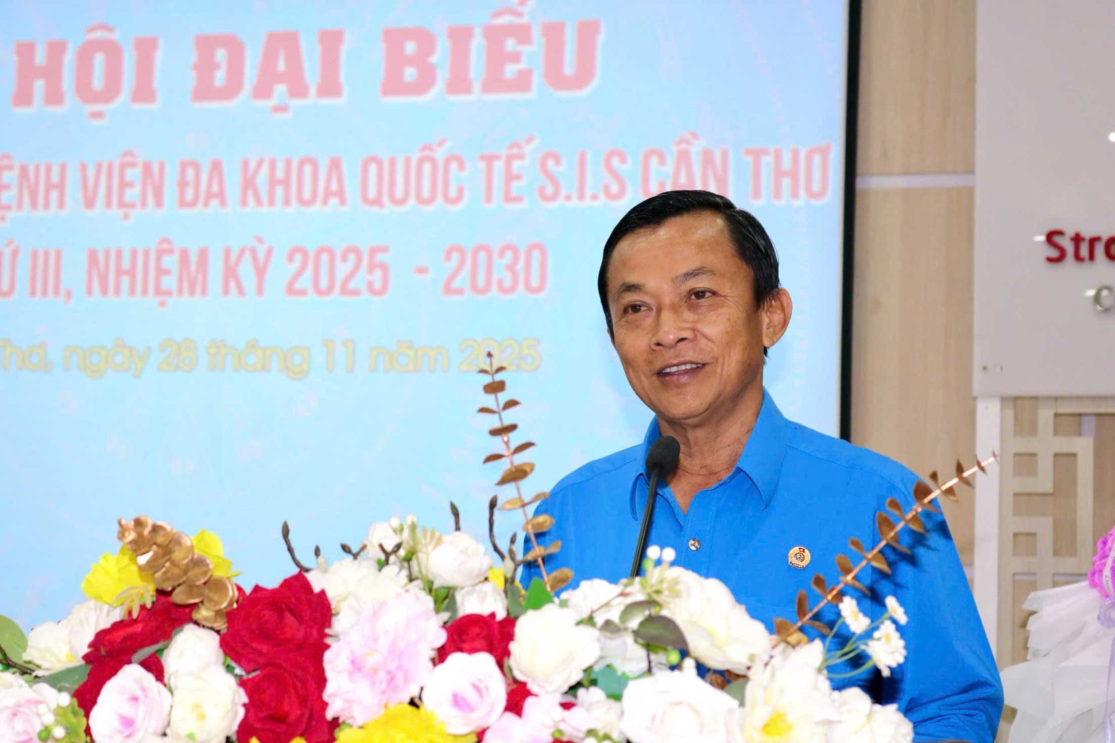 Ong Le Cong Khanh - Pho Chu tich Lien doan Lao dong TP Can Tho kiem Truong ban cong tac Cong doan TP - phat bieu tai dai hoi. Anh: Phuong Thao