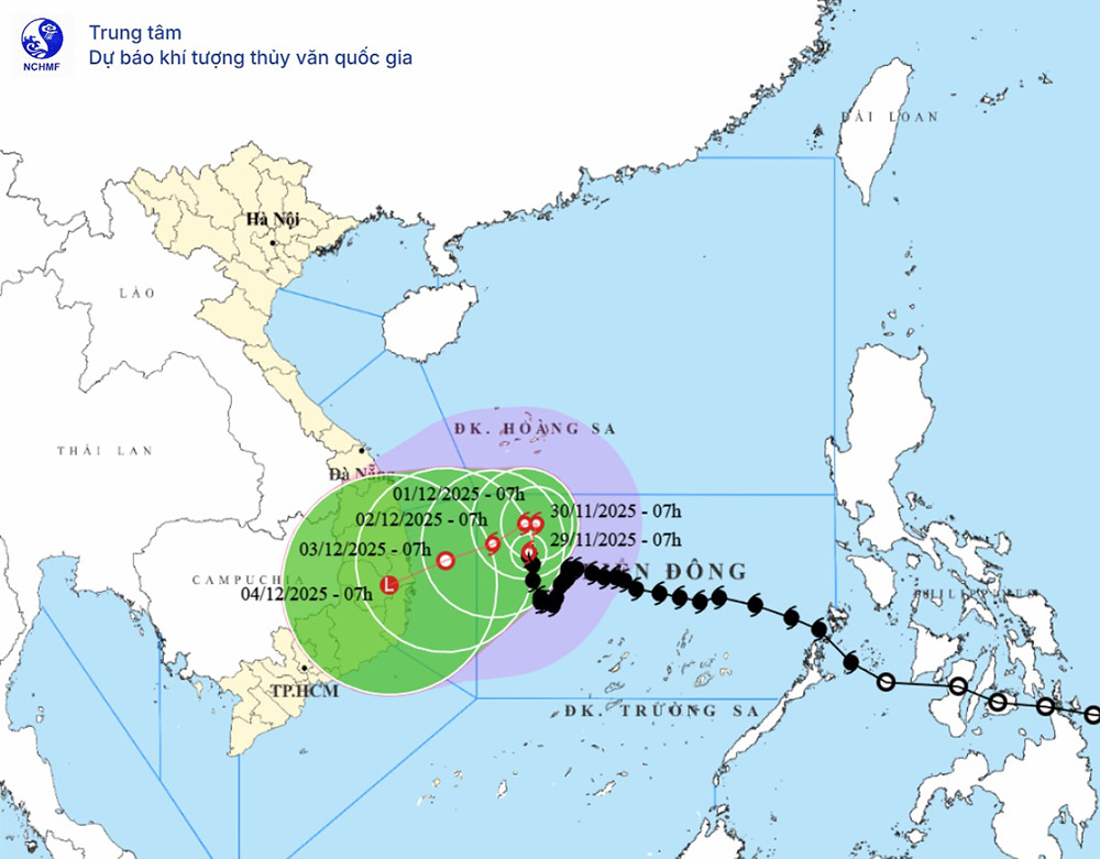 Du bao moi nhat ve duong di cua bao so 15 Koto. Anh: NCHMF