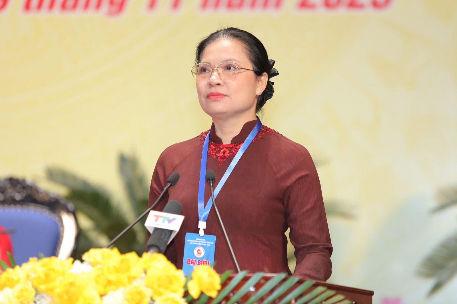 Ba Ha Thi Nga - Pho Chu tich Uy ban Trung uong MTTQ Viet Nam phat bieu chi dao Dai hoi dai bieu MTTQ Viet Nam tinh Thanh Hoa. Anh: Quach Du