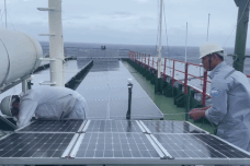 DK1掘削リグの幹部、兵士が台風15号に積極的に対応.