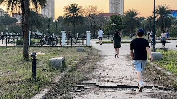 首都の中心部に置き去りにされた公園が都市を改修しています.