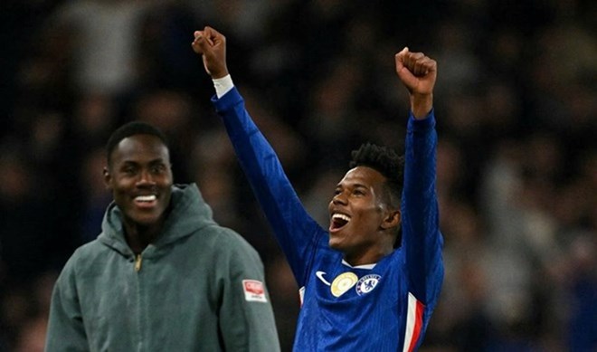 Mikel Arteta did not hesitate to express his excitement with Chelsea's playing style. Photo: AFP