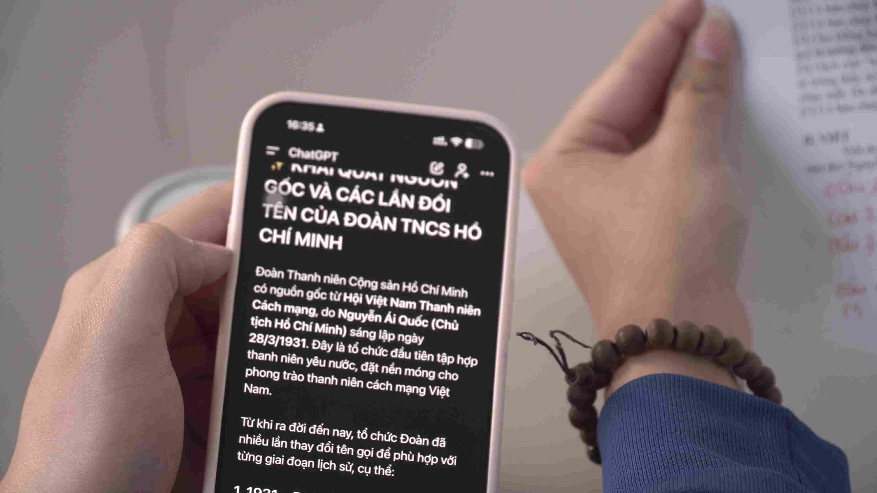 AI technology in learning: immediate benefits and long-term consequences.