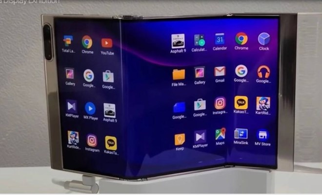Samsung podria lanzar un telefono plegable de tres dimensiones con un precio mas barato de lo esperado alrededor de 2.440 dolares. Foto: Samsung Display