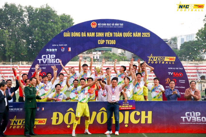 Dai hoc Hue vo dich giai bong da sinh vien 2025. Anh: NUC