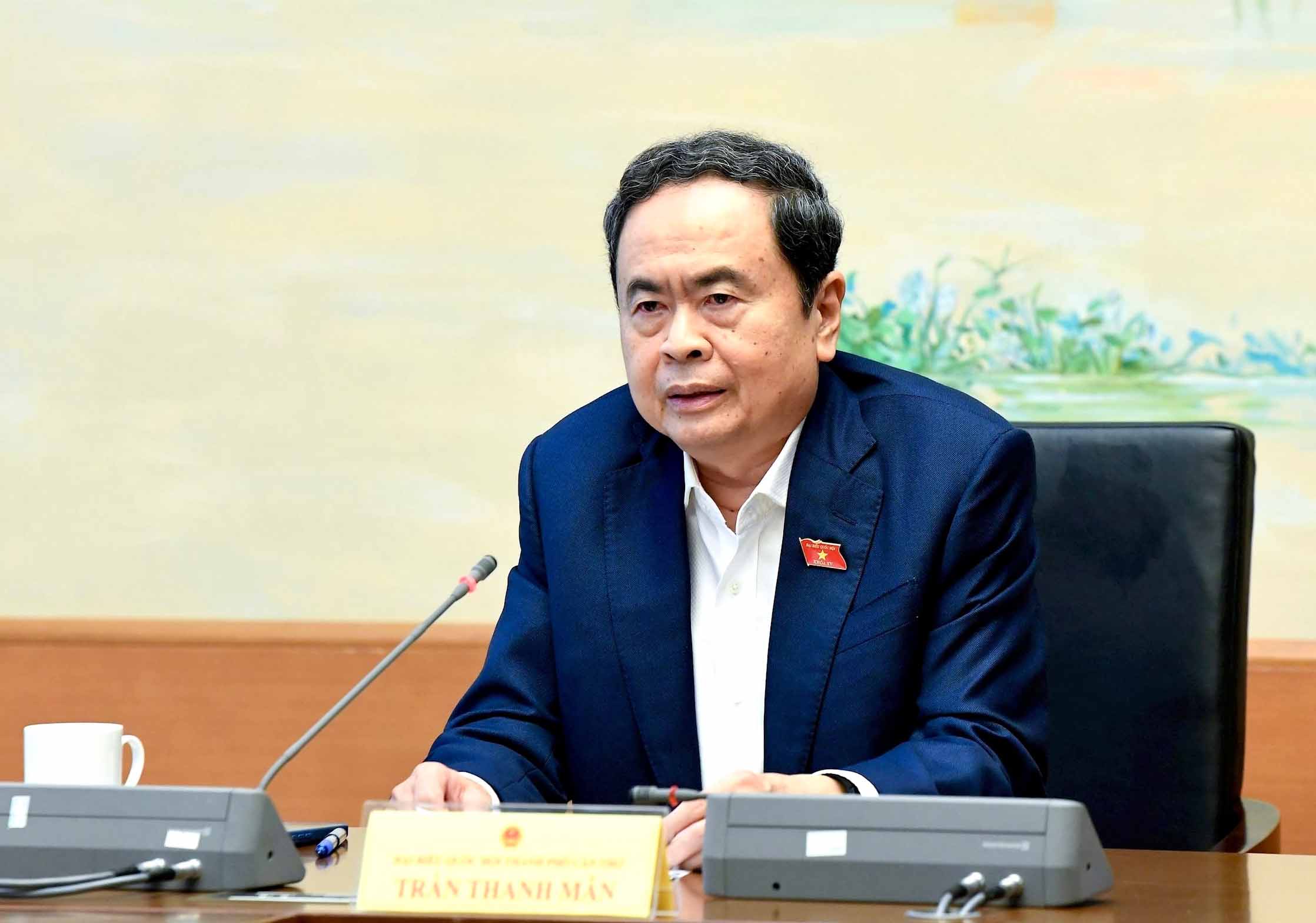 Politburo member and National Assembly Chairman Tran Thanh Man said that it is necessary to clarify the responsibility of commercial banks to re-lend if risks occur. Photo: Cao Nguyen