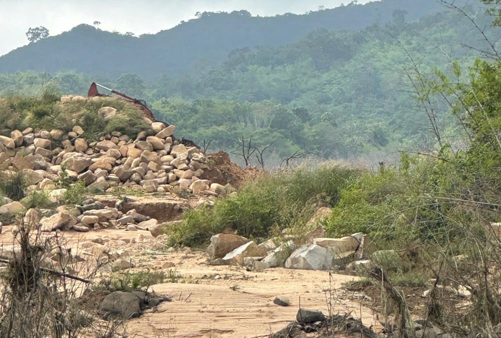 Cac tang da to tren trang trai. Anh: Duy Tuan 