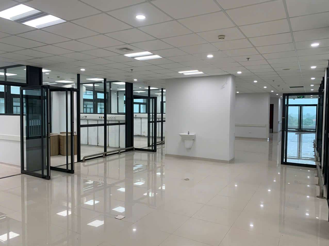 Co so ha tang cua Benh vien Bach Mai co so 2 duoc dau tu xay dung khang trang, hien dai. Anh: Nguyen Truong