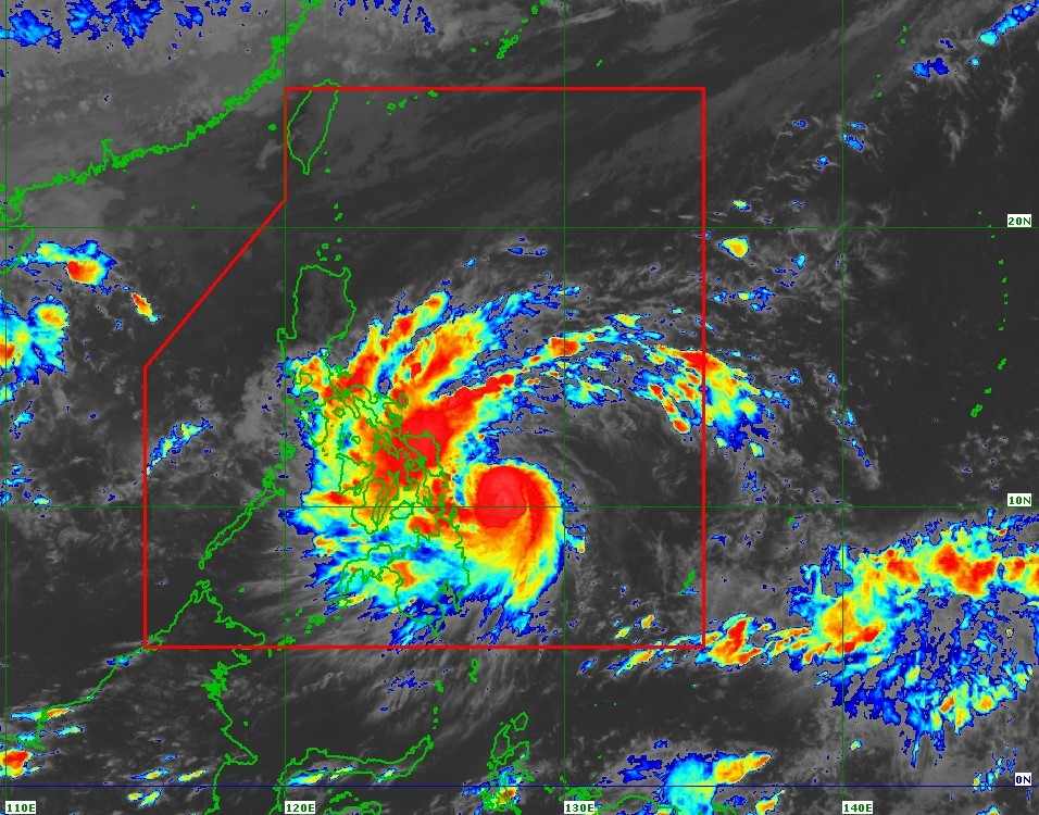 Vi tri bao Kalmaegi hoi 2h ngay 3.11. Anh: PAGASA