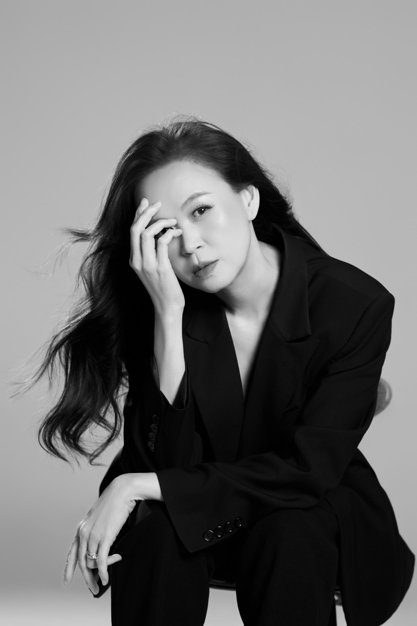 Khong chi dung lai o thoi trang, thoi gian gan day, Ngoc Nga con tich cuc tham gia cac du an phim anh dinh dam nhu Chi chi em em 2, Mai, Co dau hao mon, Con Nhot mot chong… 