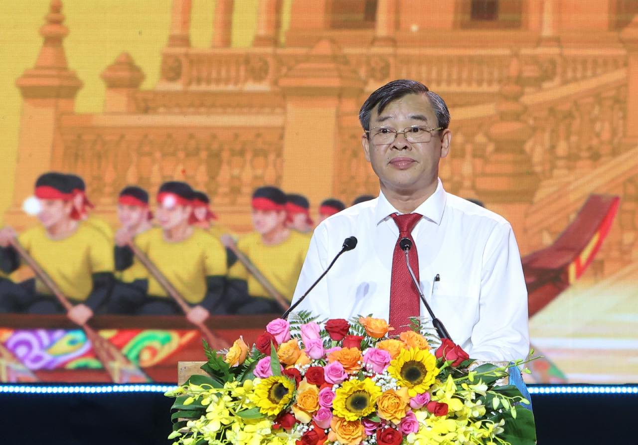 Ong Truong Canh Tuyen, Pho Bi thu Thanh uy, Chu tich UBND TP Can Tho - phat bieu tai le khai mac. Anh: BTC cung cap