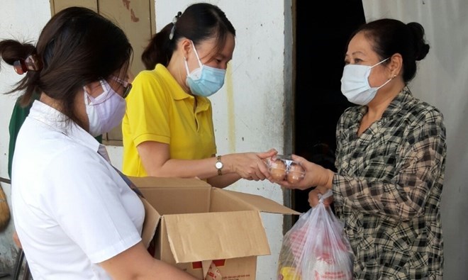 Part-time workers at the commune level are entitled to allowances according to regulations. Photo: Thu Hang