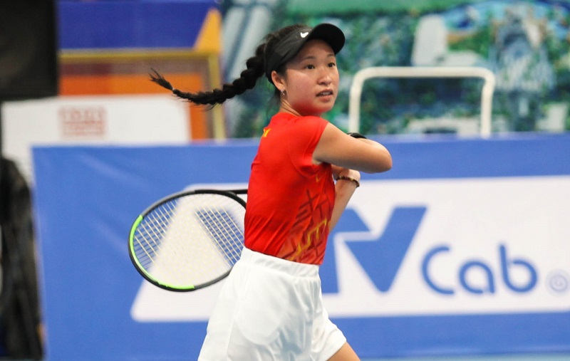 テニス選手のサバナ・リー・グエンは、SEA Games 33に出場するベトナムのテニスチームのメンバーです。写真: VTF