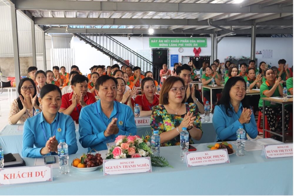 Dai bieu tham du Dai hoi. Anh: Luu Hung. 