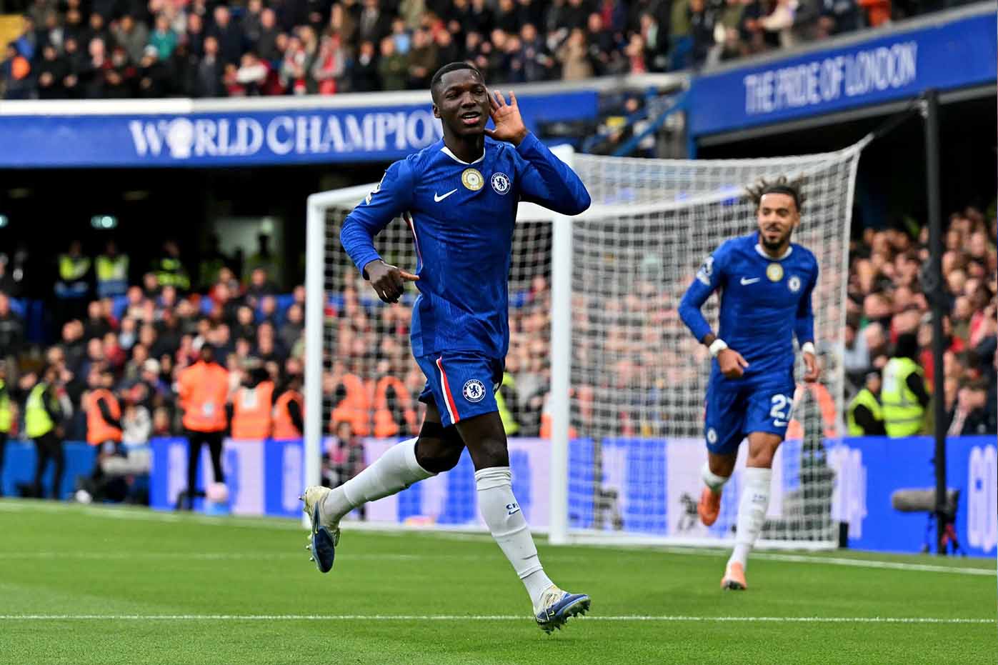 Moises Caicedo được ví như động cơ vĩnh cửu của Chelsea. Ảnh: AFP