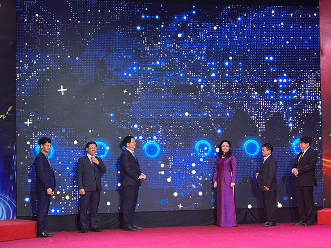 Le phat dong sang tac cac tac pham van hoc nghe thuat “Song mai voi thoi gian” giai doan 2026-2030. Anh: Quynh An