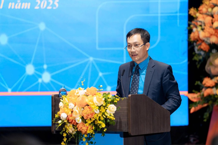 Mr. Le Hai An - Chairman of the Vietnam Industry and Trade Trade Union acknowledged and highly appreciated the pioneering role of the Vietnam Petroleum Trade Union in the Vietnam Industry and Trade Trade Union system. Photo: CDN