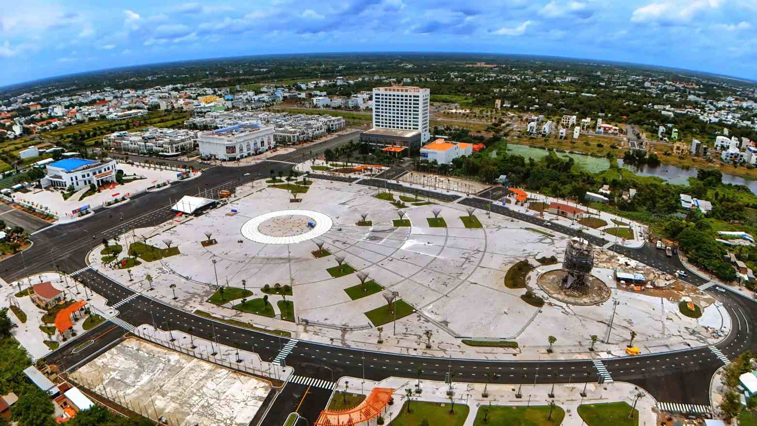 Mot goc quang truong Phan Ngoc Hien, Ca Mau. Anh: Pham Dong