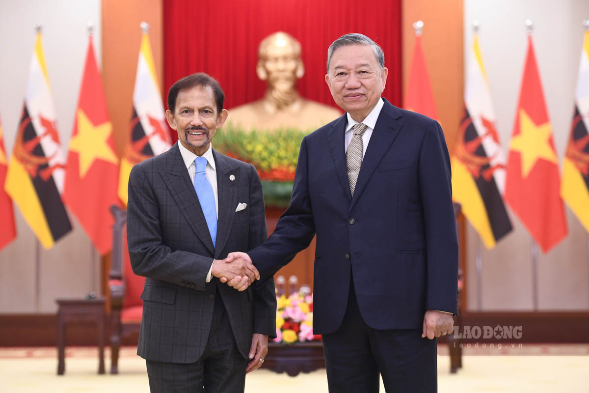 El Secretario General To Lam recibe al Principe de Brunei Darussalam Haji Hassanal Bolkiah. Foto: Hai Nguyen