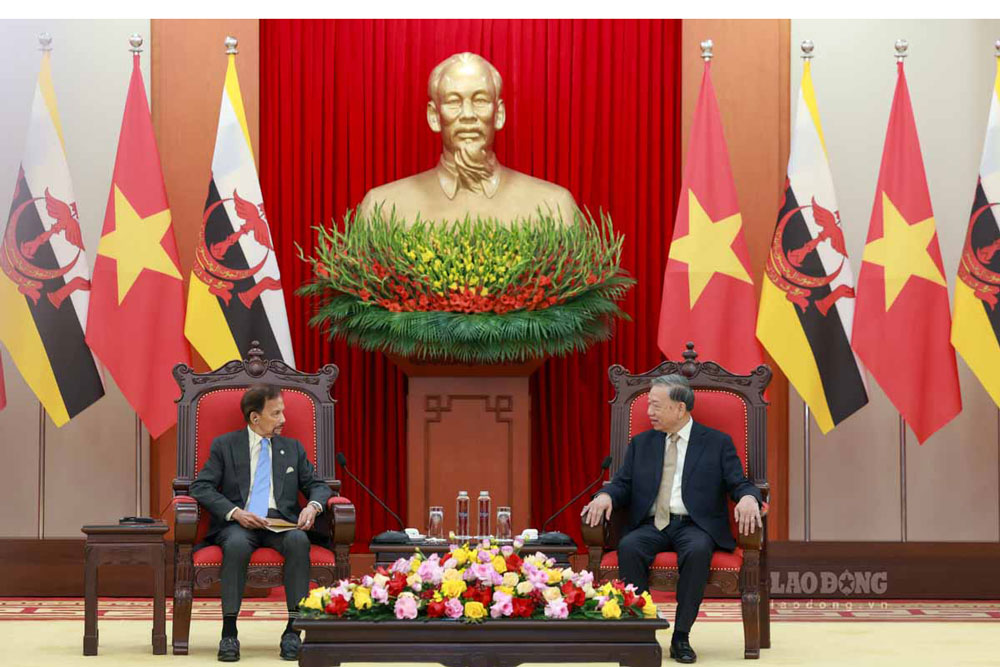 El Secretario General To Lam recibe al Principe de Brunei Darussalam Haji Hassanal Bolkiah. Foto: Hai Nguyen