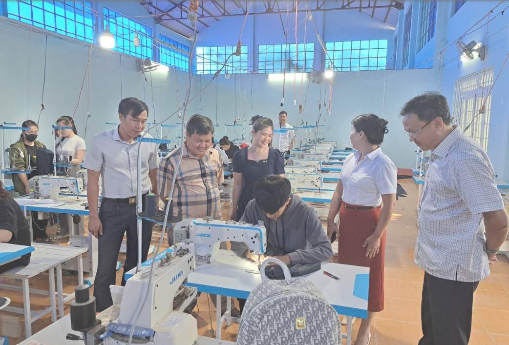 Vocational training classes for rural workers have been regularly implemented by Dak Lak provincial authorities in recent years. Photo: Long Du
