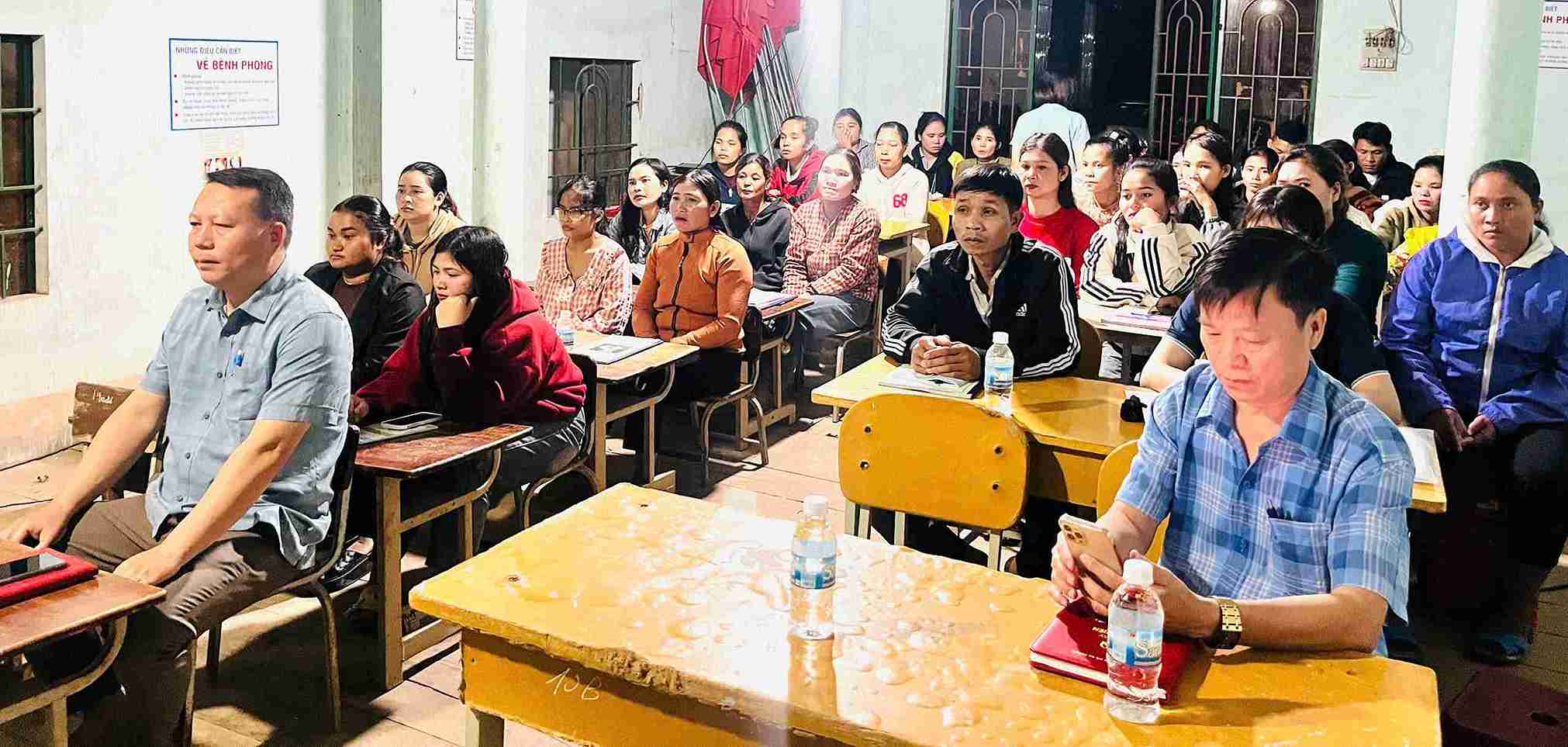 Cac lop dao tao nghe duoc nhieu lao dong nong thon huong ung tham gia. Anh: Long Du