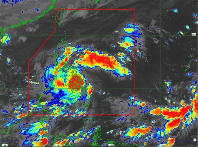 カインホア省と中部地域の多くの地域は、カルメギ暴風雨（第13号暴風雨の前身）への対応計画を策定した。写真：パガサ