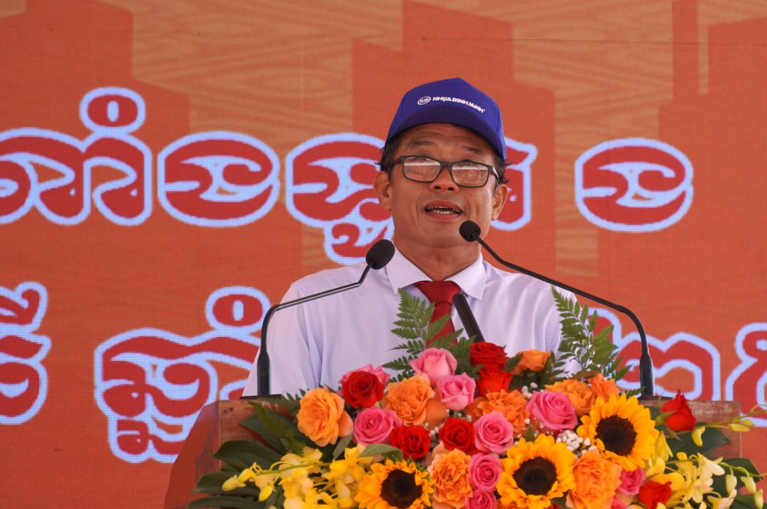 Ong Nguyen Van Khoi - Pho Chu tich UBND TP Can Tho phat bieu khai mac giai dua ghe Ngo TP Can Tho nam 2025. Anh: Phuong Anh