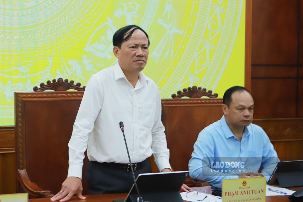 Ong Pham Anh Tuan chi dao ca he thong chinh quyen vao cuoc chong bao. Anh: Hoai Phuong