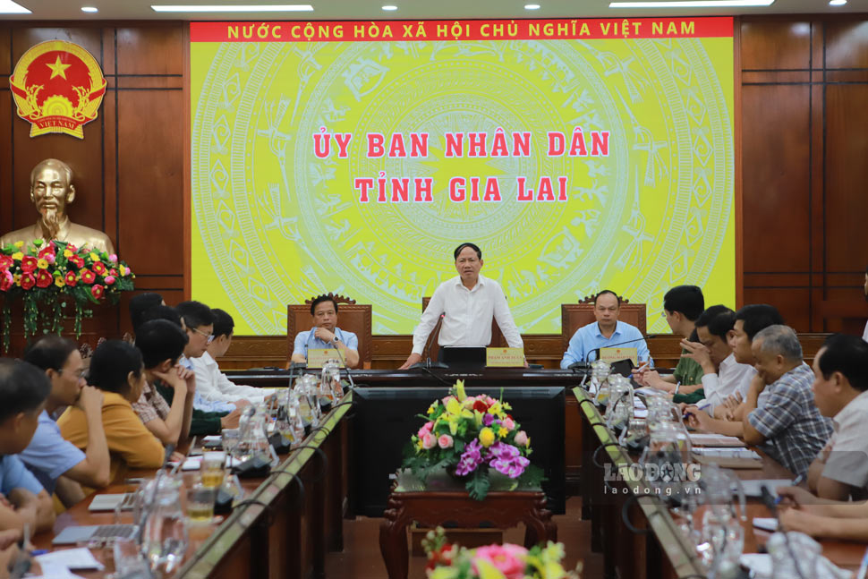 UBND tinh Gia Lai chi dao ung pho bao so 13. Anh: Hoai Phuong