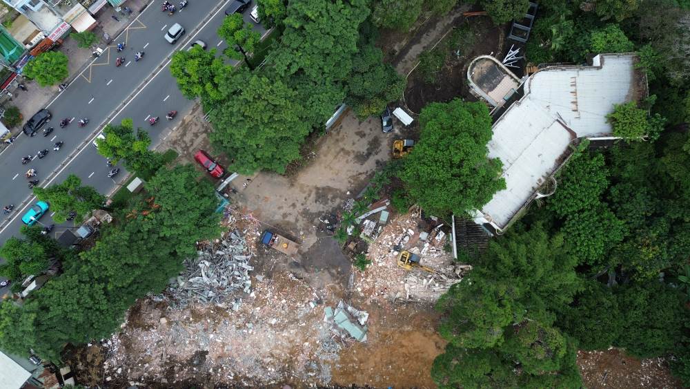 Khu dat so 1 Ly Thai To dang dan thay ao moi, mo dau cho cong trinh tri an va hoi sinh cua thanh pho. Ảnh: Anh Tu