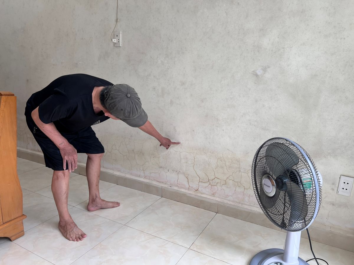 People in Hai Phong are advised to dry their eyes when they are at high altitudes when it rains, and when they are weak. Photo: Van Anh