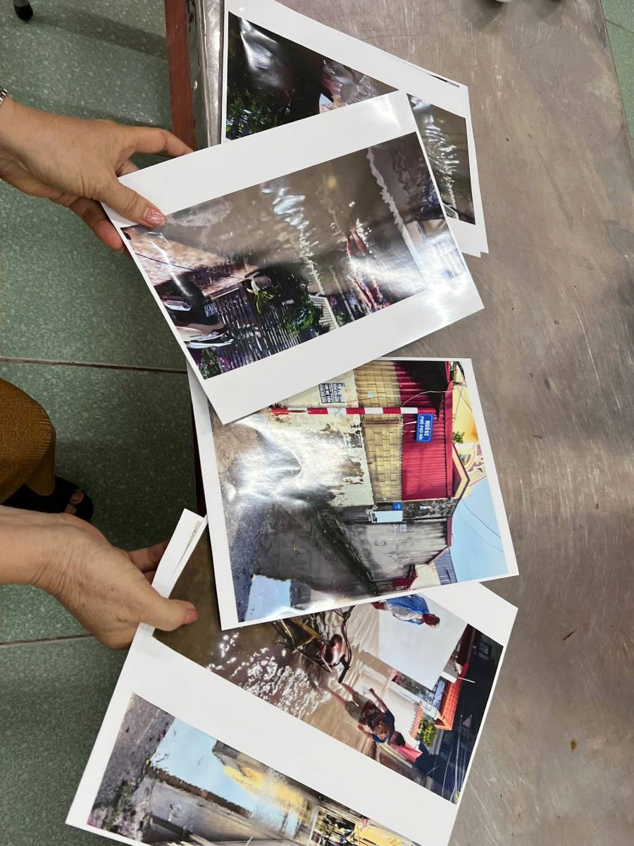 Nhung hinh anh ngap lut duoc nguoi dan luu giu de phan anh voi co quan chuc nang. Ảnh: Van Anh