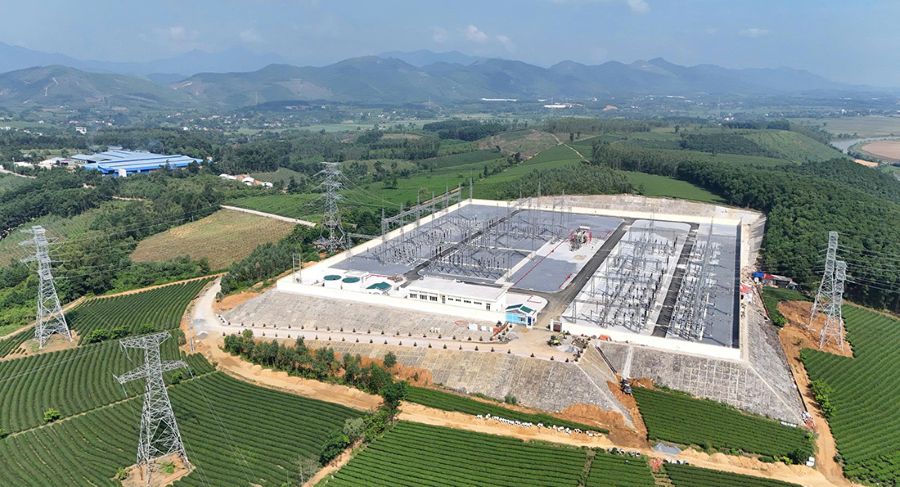 Toan canh Tram bien ap 220kV Phu Tho va duong day dau noi