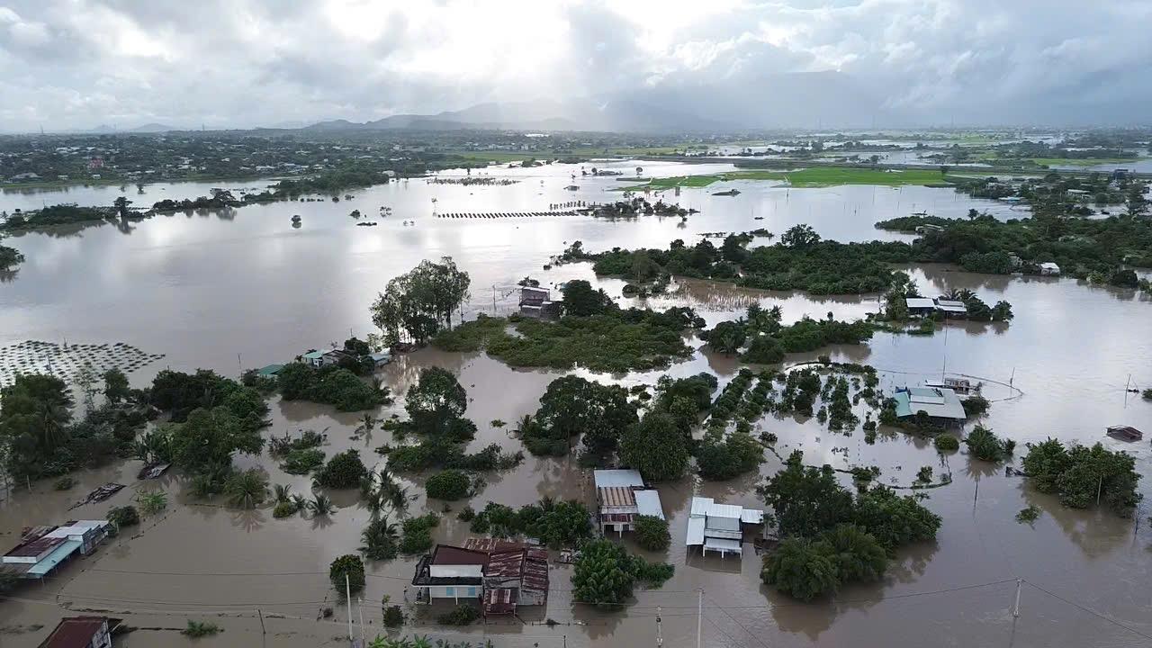 Mua lu trong nhung ngay qua da gay thiet hai nang ne tren dia ban tinh Lam Dong. Anh: Phuc Khanh