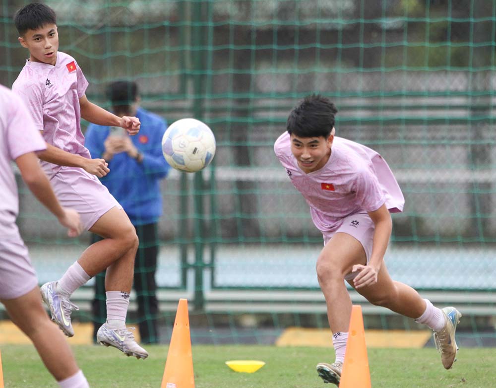 U17 Viet Nam co tinh than thoai mai truoc chuyen tap huan Nhat Ban. Anh: VFF