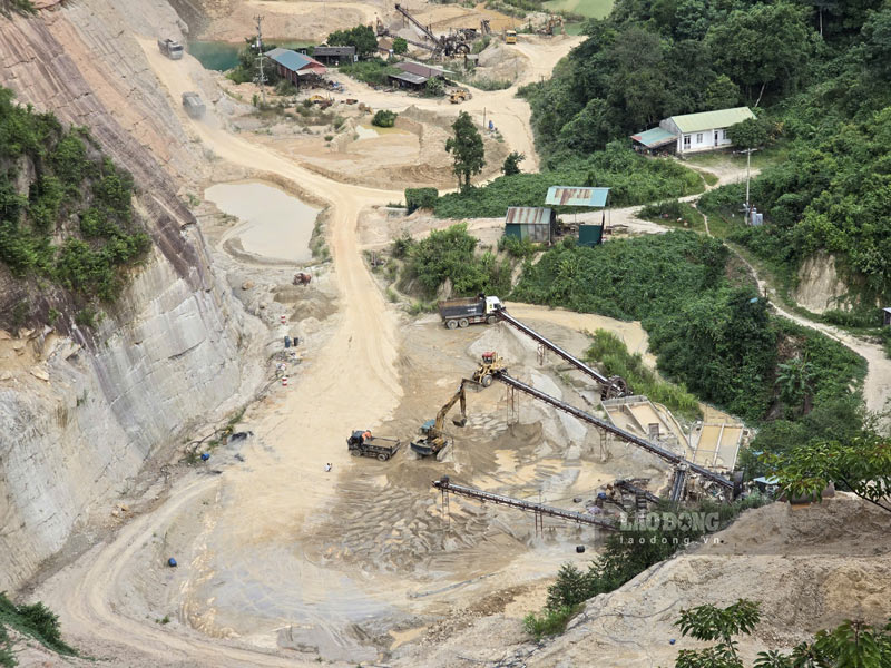 Gia vat lieu xay dung la cat, da tai Cao Bang co ban on dinh sau khi co chi dao tu UBND tinh. Anh: Tan Van