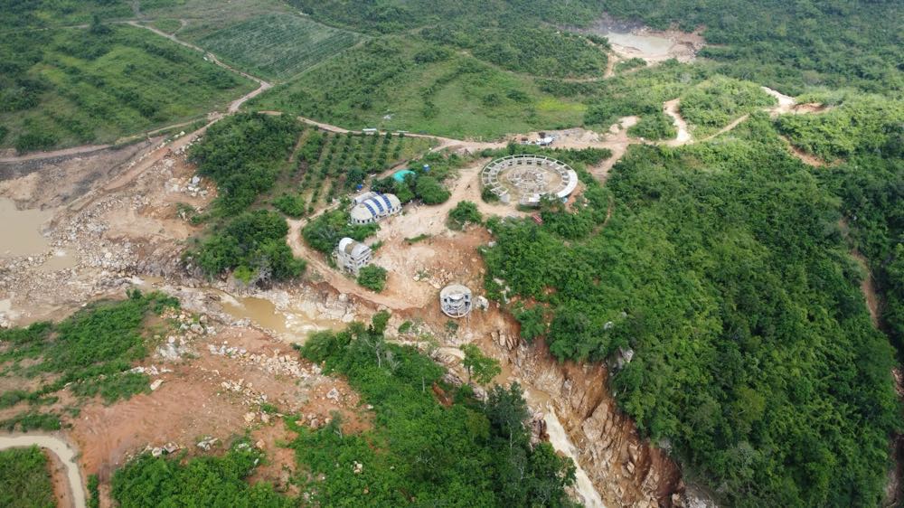 Vi tri xay ra vo ho chua nuoc tai du an cong ty Trang trai Viet. Anh: Duy Tuan