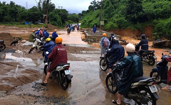 Quảng Trị yêu cầu dự án điện gió tháo dỡ cầu tạm, xây cầu mới đúng cam kết