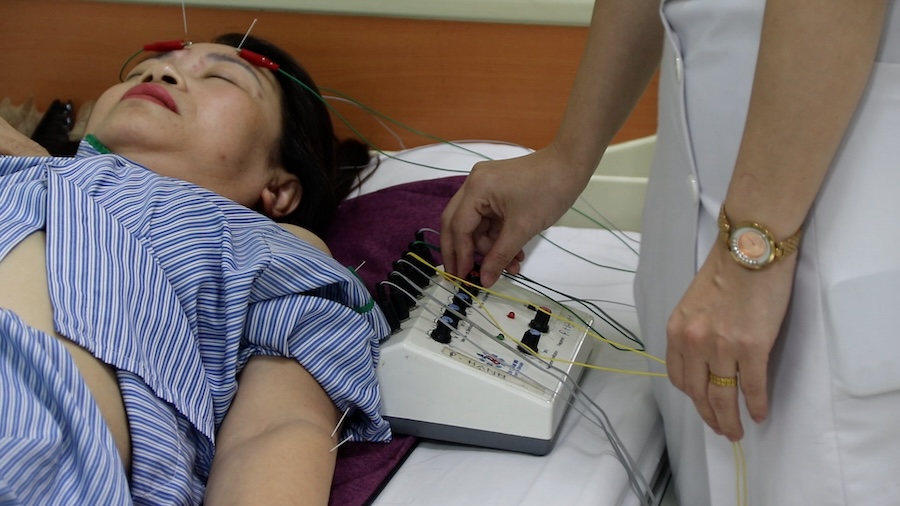 The journey back to the lives of stroke patients thanks to the combination of traditional and modern medicine.