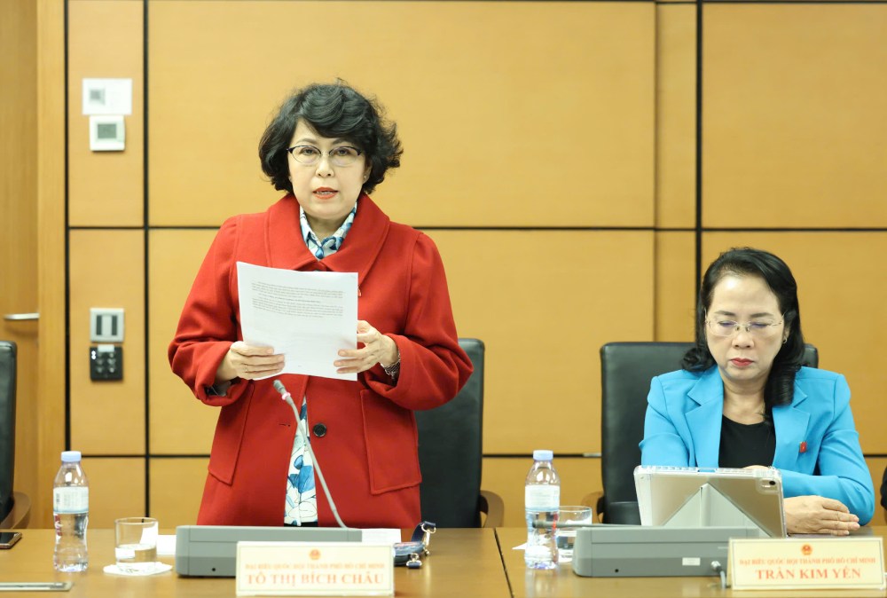 National Assembly delegate To Thi Bich Chau said that it is necessary to stipulate specific responsibilities, propose forms of punishment and have a qualitative mechanism to assess damage and waste. Photo: Pham Dong