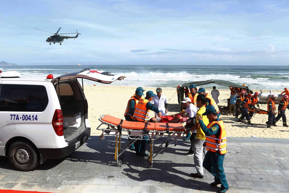 Dien tap cuu nan tren khong. Anh: Hoai Phuong