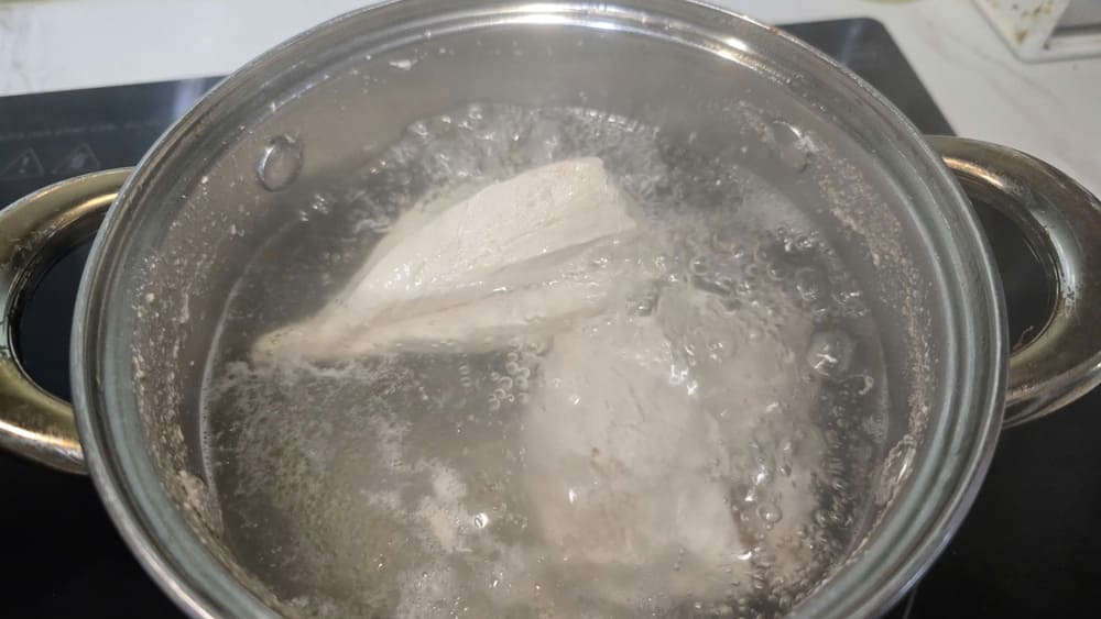 Les aliments bouillis trop longtemps reduiront les nutriments. Photo : Tuan Dat