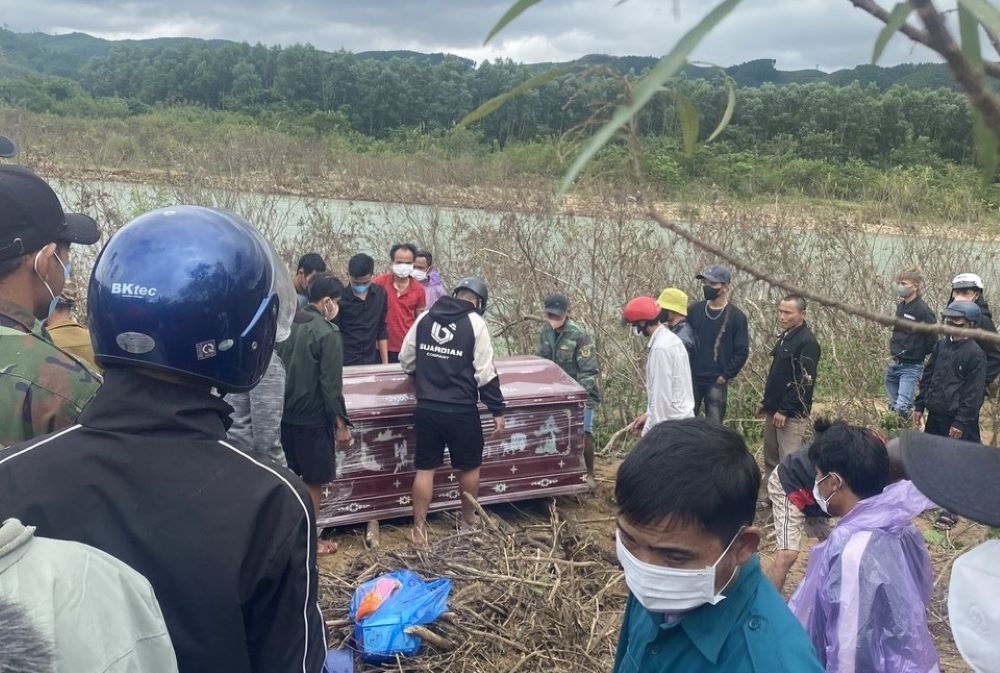 Vi tri phat hien thi the nguoi phu nu cach noi gap nan khoang 15km. Anh: H.Nguyen
