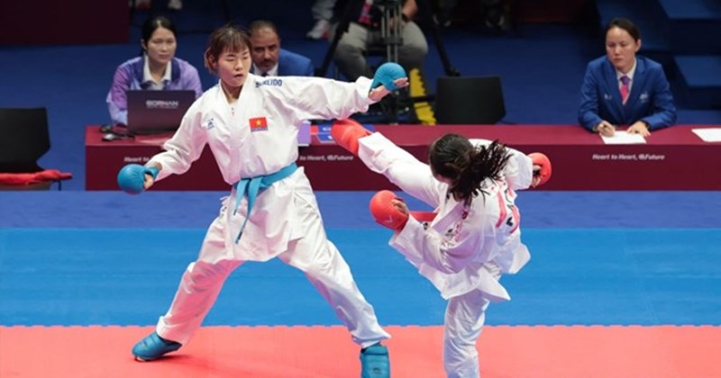 Power Girl porno video Seks partiyasini tomosha qiling