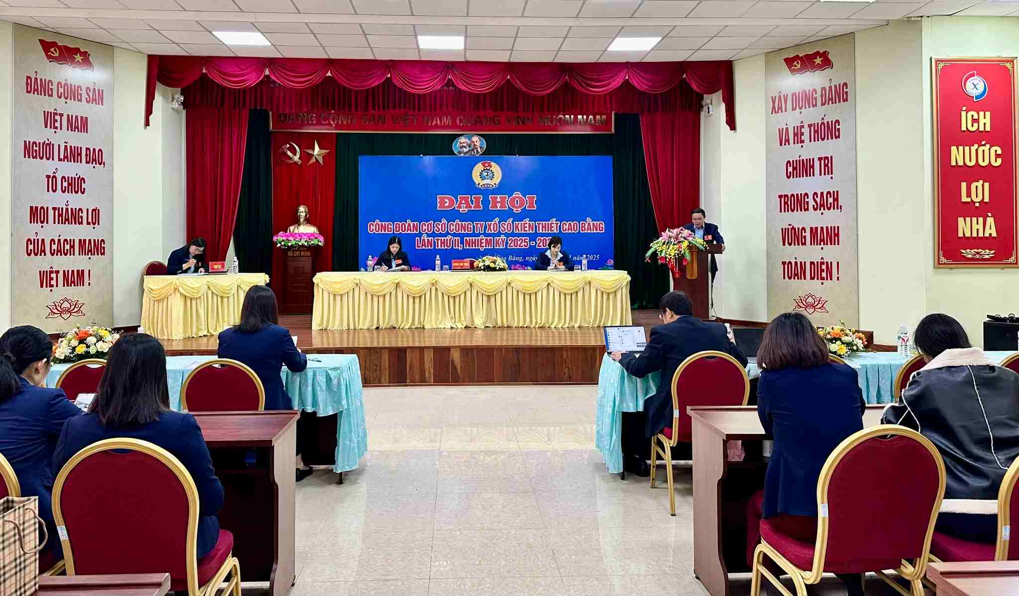More grassroots trade unions in Cao Bang successfully organized congresses. Photo: Dam Tu